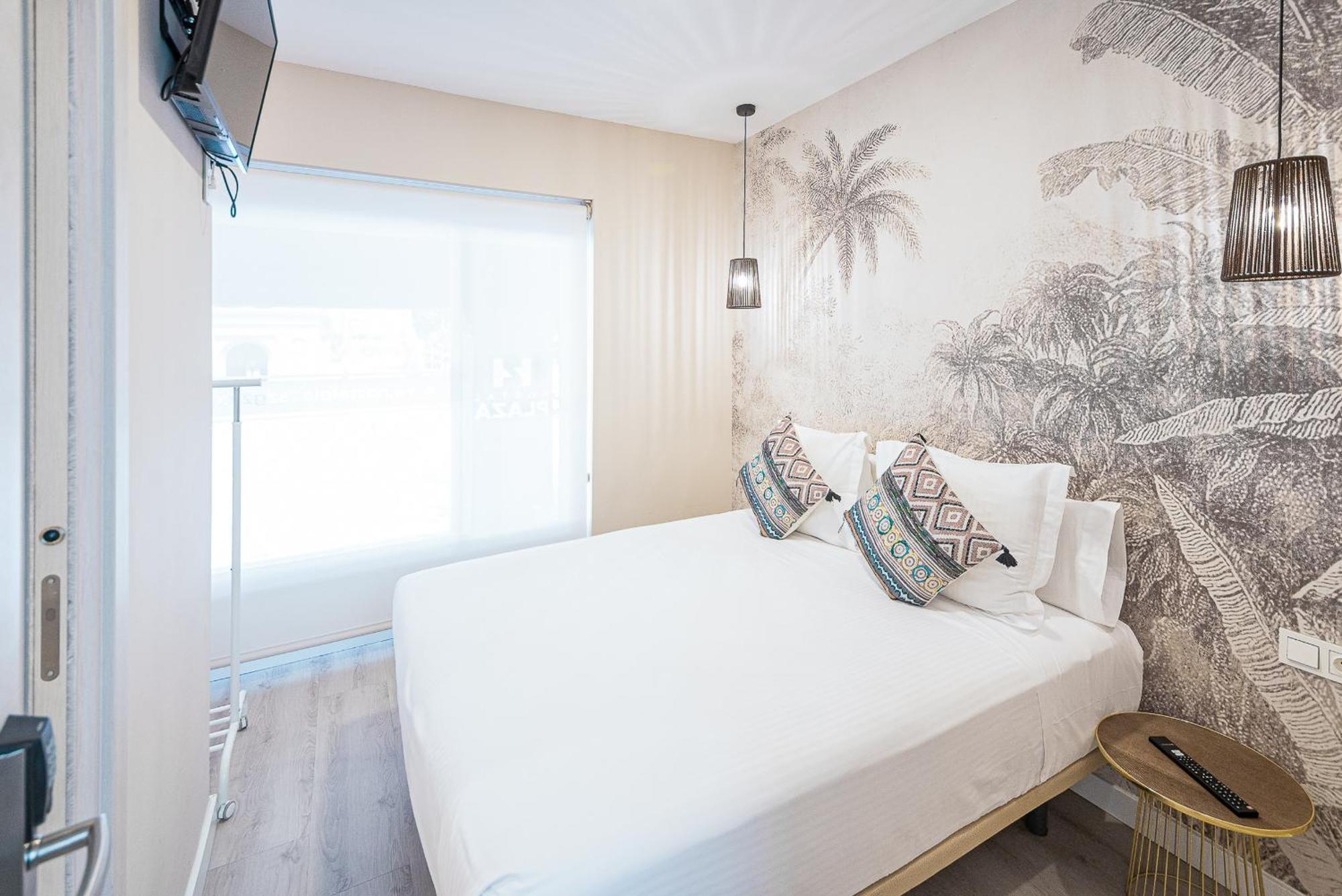 Hostal Plaza Boutique (Adults Only) سرقسطة المظهر الخارجي الصورة