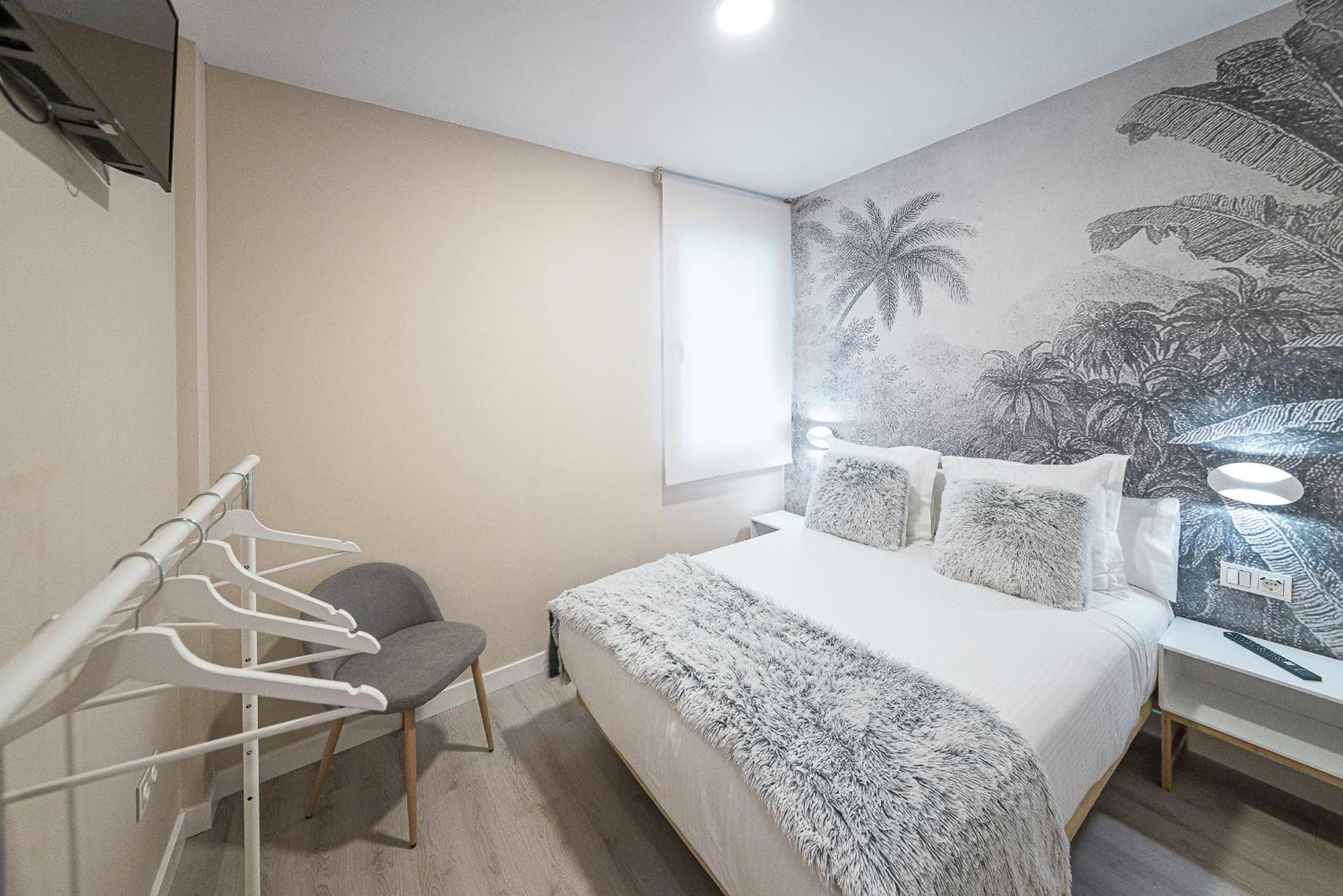 Hostal Plaza Boutique (Adults Only) سرقسطة المظهر الخارجي الصورة